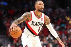 lol全球总决赛-掘金碾压篮网，利拉德高光表现